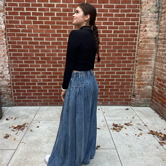 Wide leg pant - Picture 4 of 9